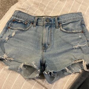 NWOT ABERCROMBIE AND FITCH SHORTS